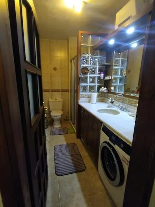 Apartment 15 Min To Saw Airport + 5 Min To City Metro Istanbul