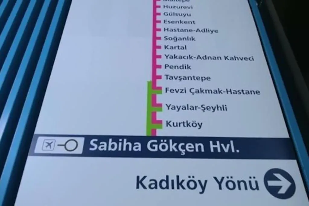 15 Min To Saw Airport + 5 Min To City Metro Istanbul 0*,  Türkei